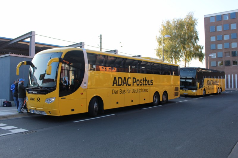 2x ADAC-Postbus ZOB Hannover