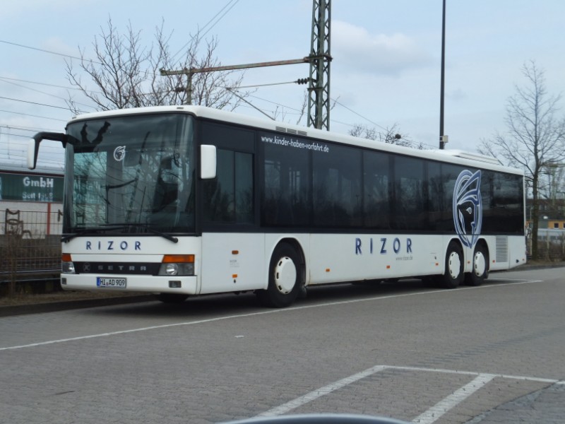 Rizor HI-AD 909