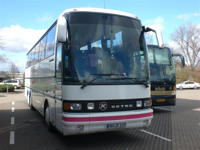 Setra S 215 HDH Frenzel-Reisen HB-JF 115