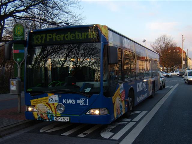 ÜSTRA Mercedes Citaro mit KMG-Werbung