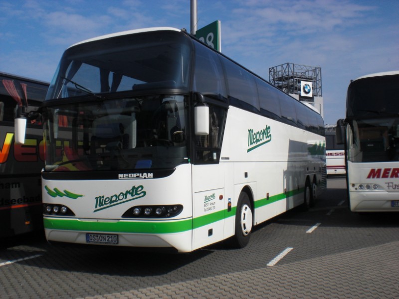 Neoplan N 1116/3 Cityliner Nieporte OS-ON 210