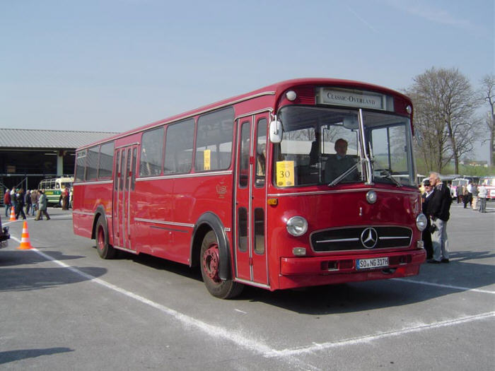 Mercedes O317