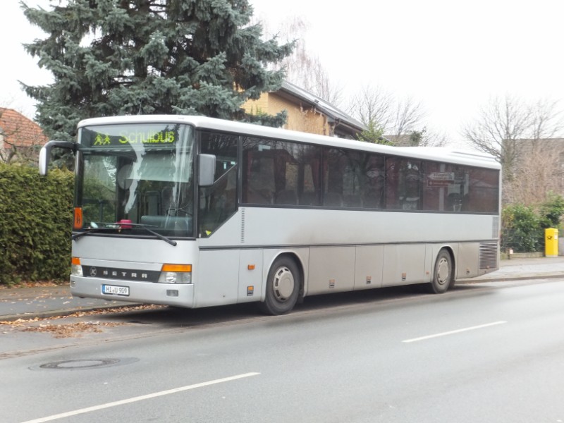 Rizor HI-U 909