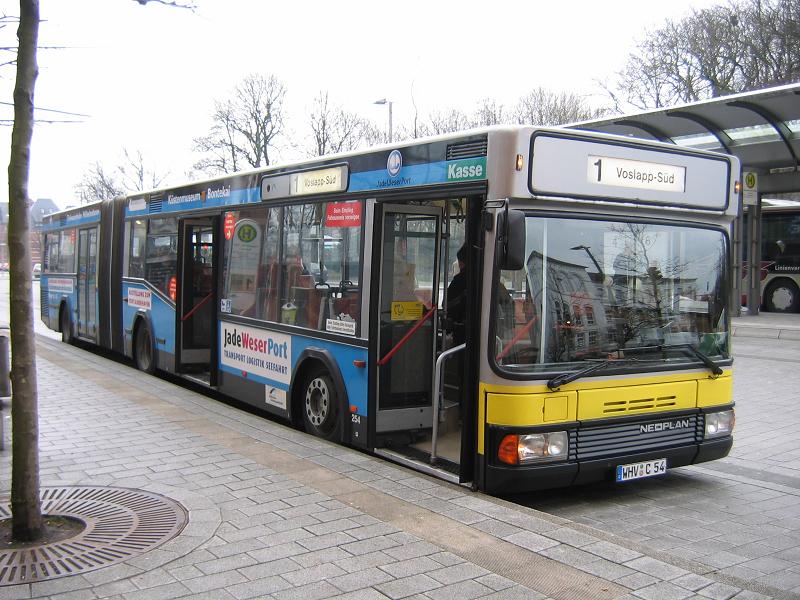 Stadtwerke Wilhelmshaven (Neoplan N 4018)