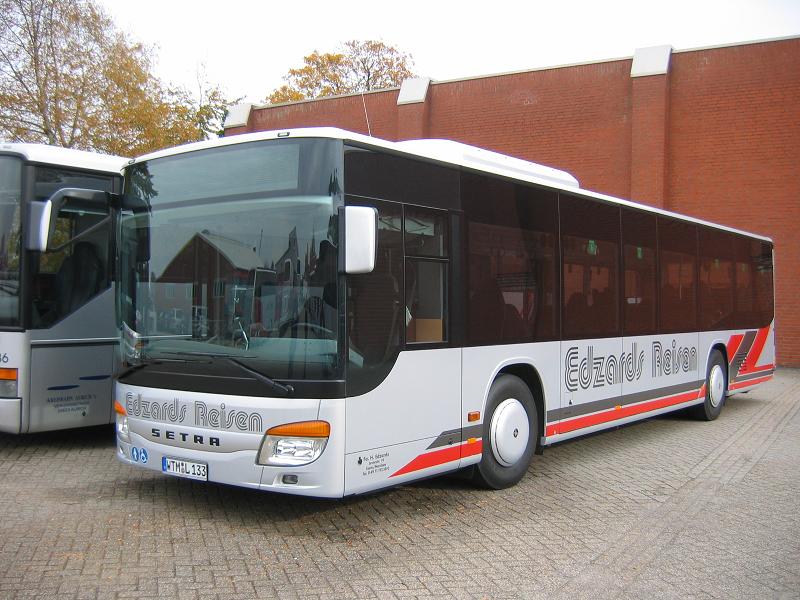 Edzards (Setra S 415 NF)