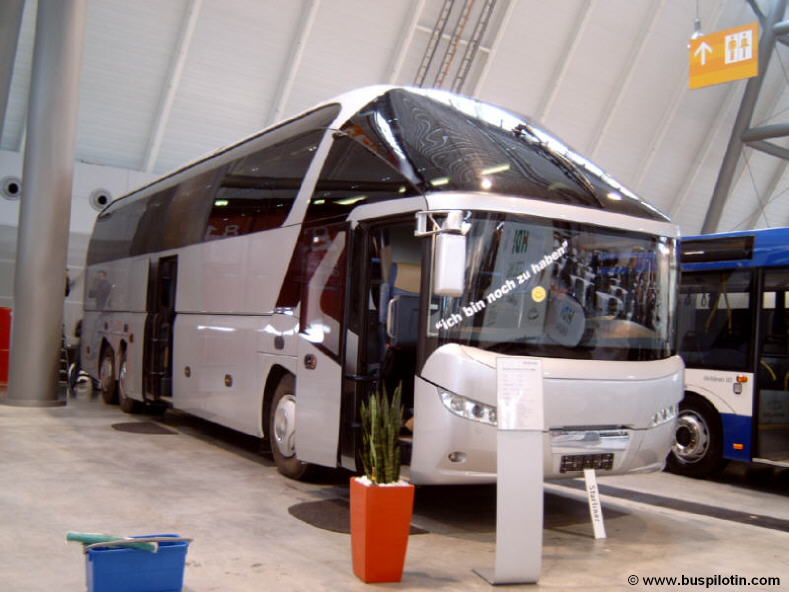Neoplan N 5217 SHD Starliner